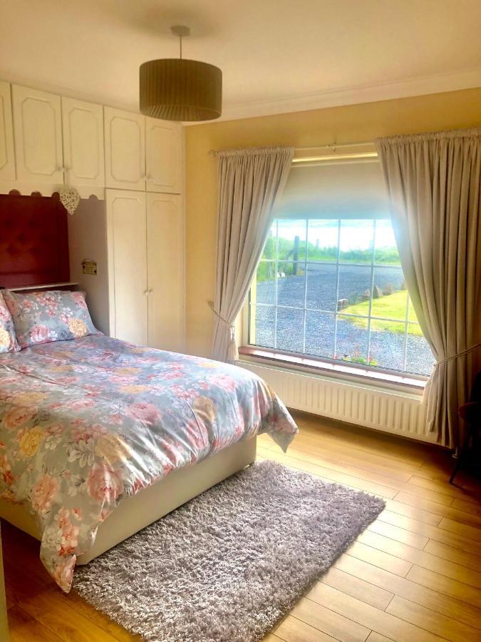 Murrayville B&B Achill Sound エクステリア 写真